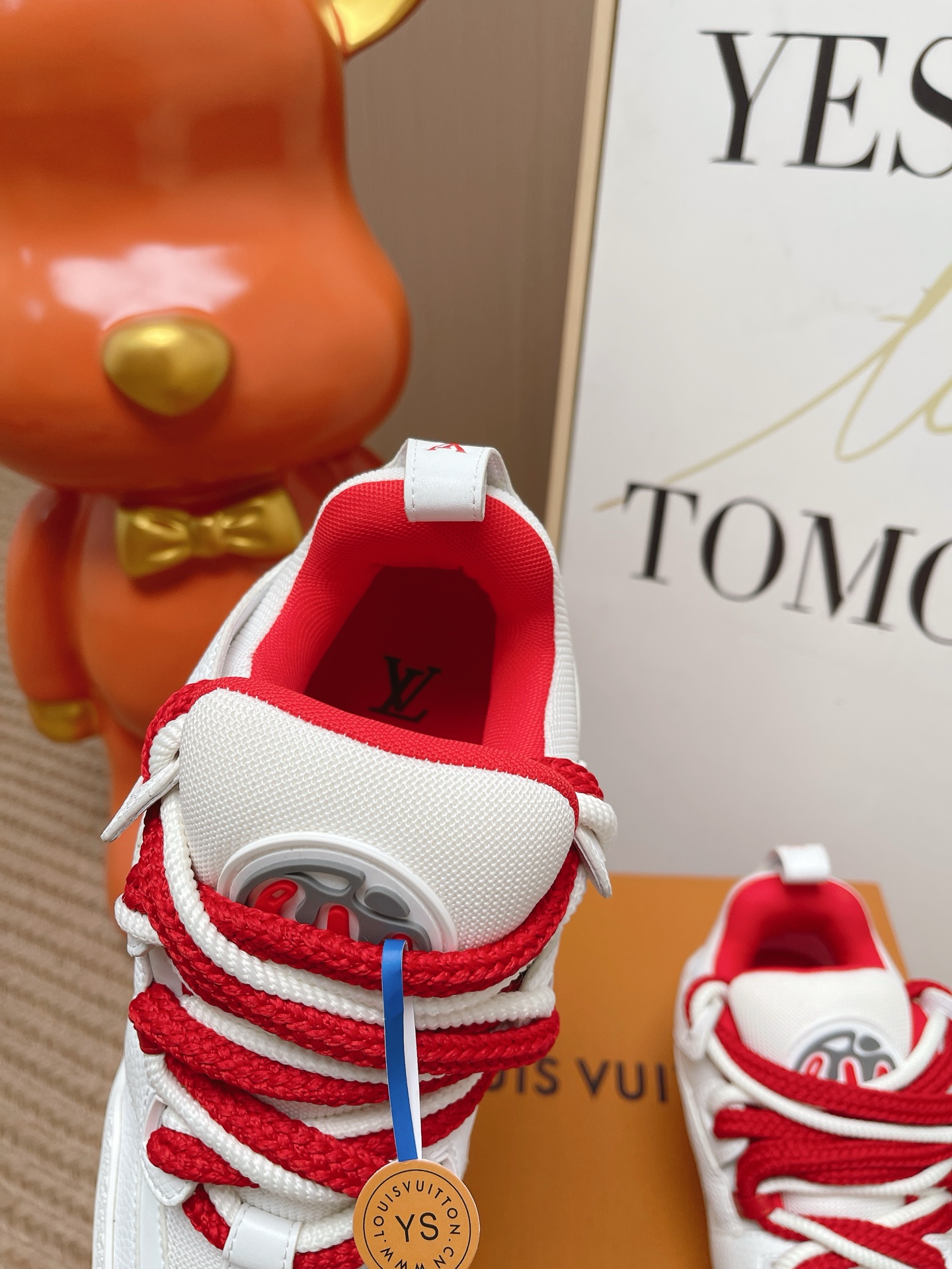 LV