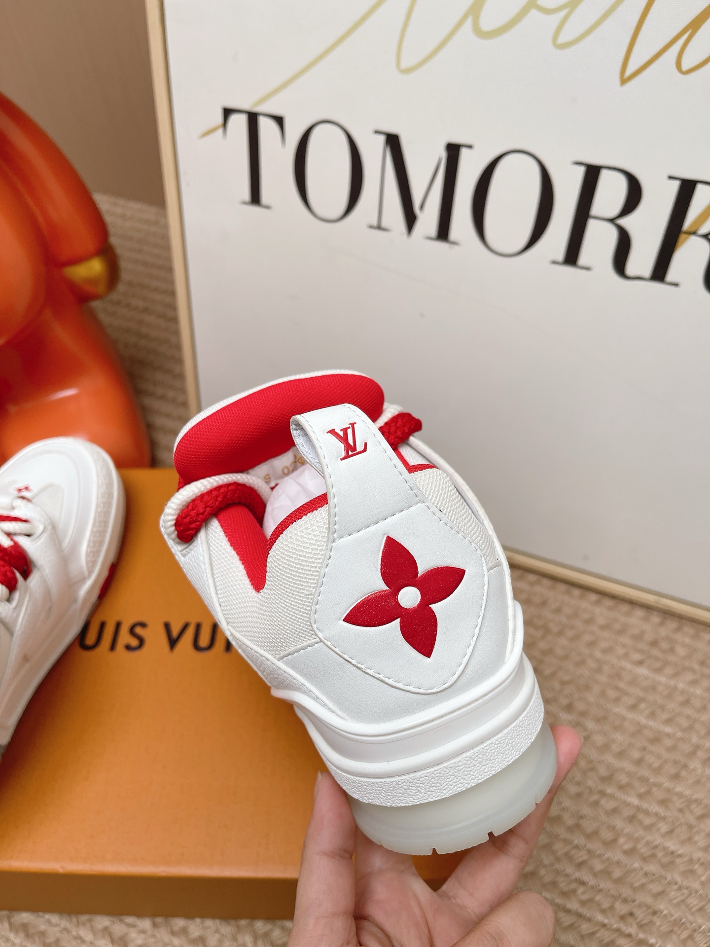 LV