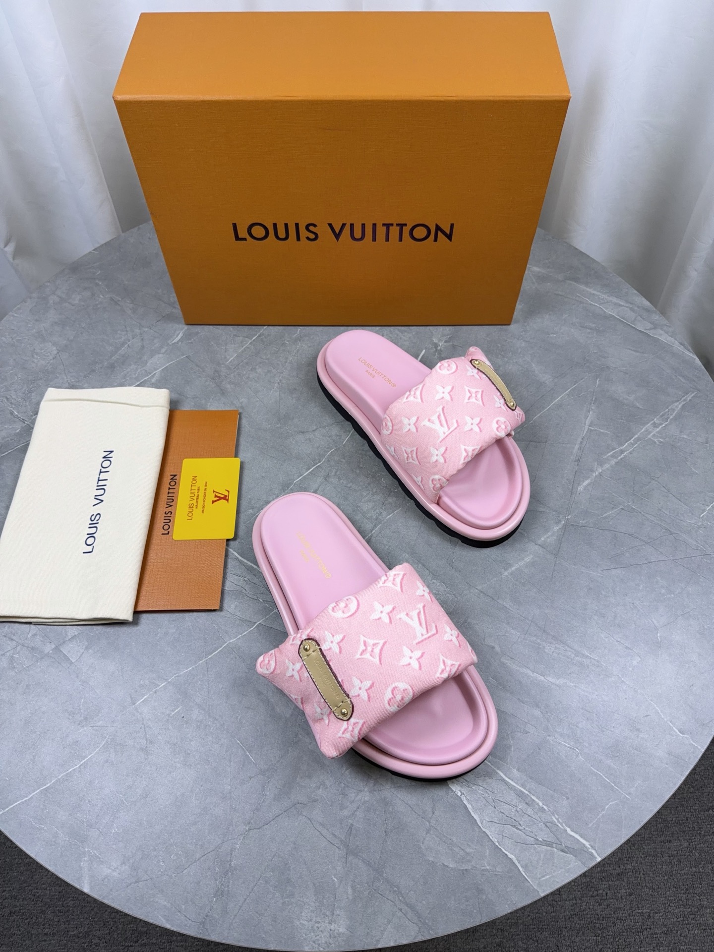 LV