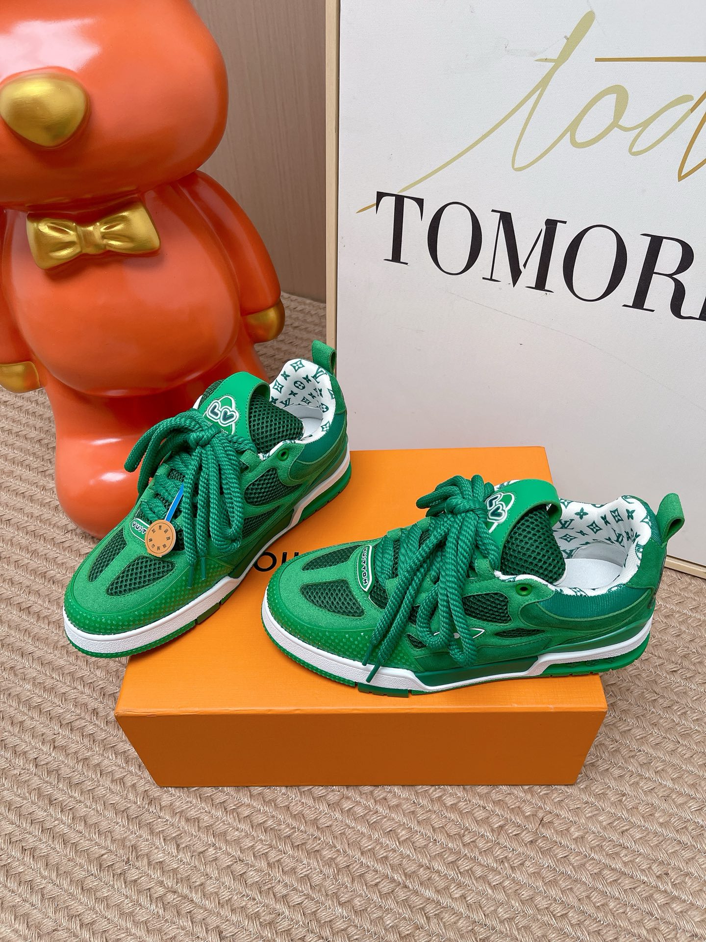 LV