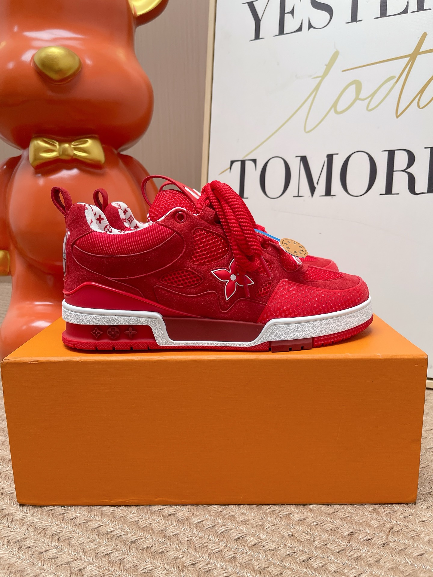 LV