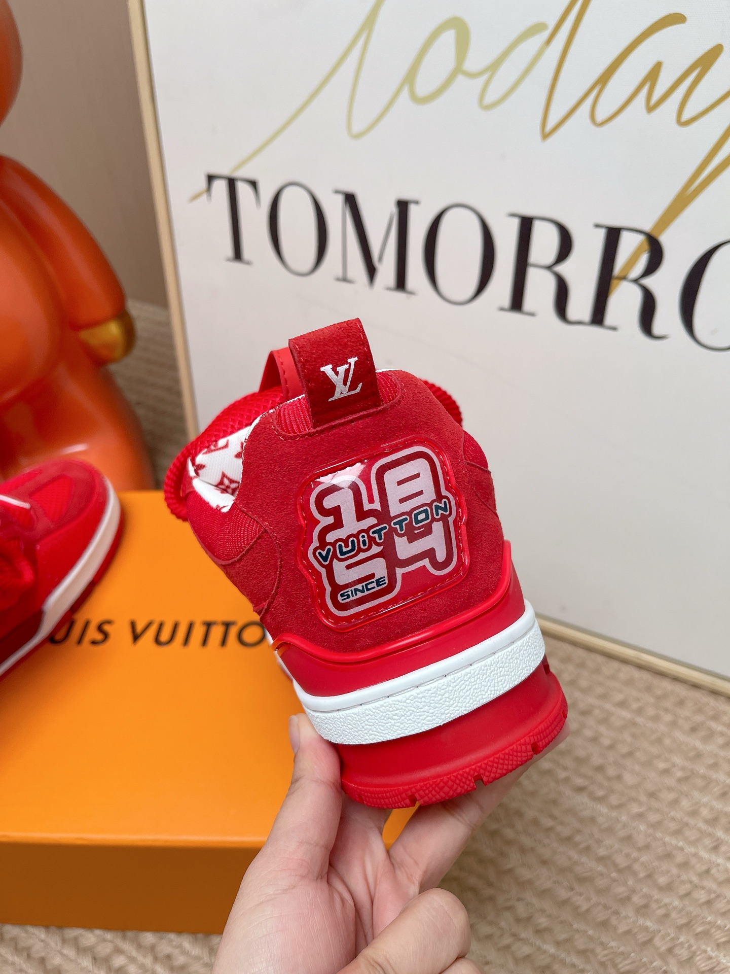 LV