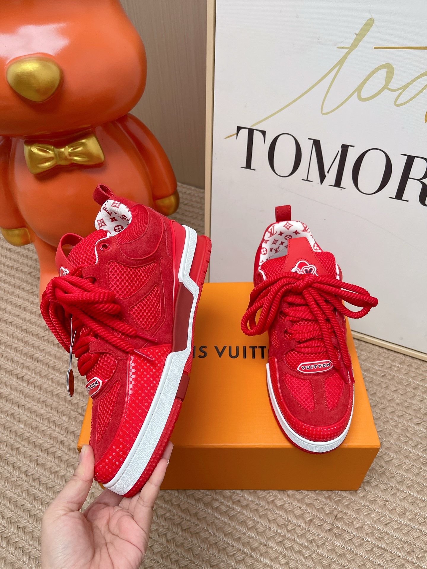 LV