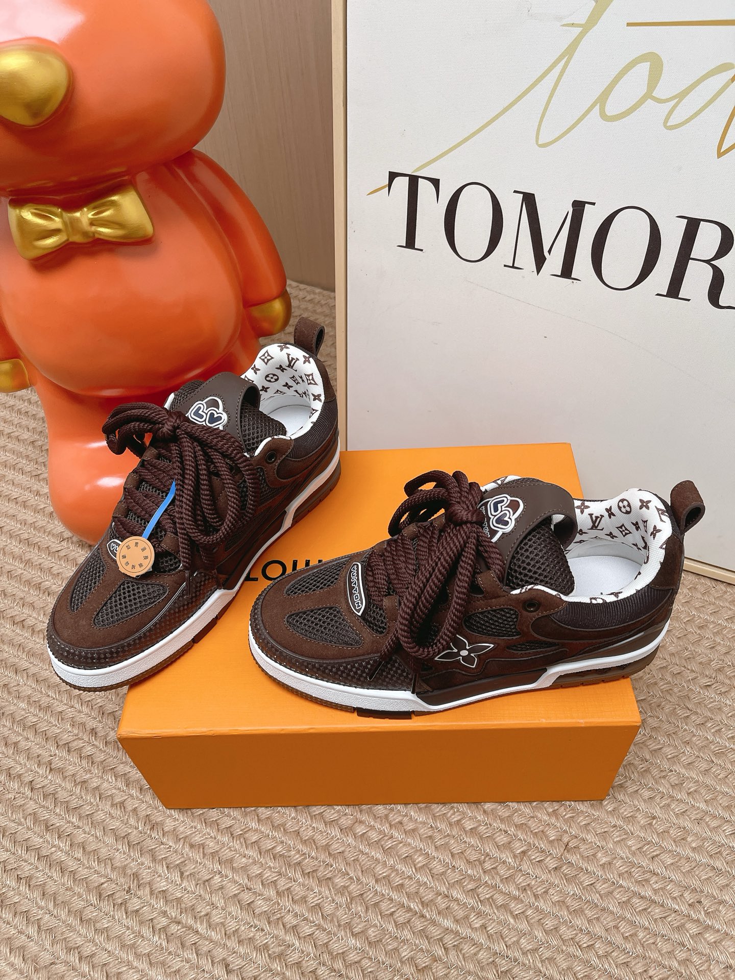 LV