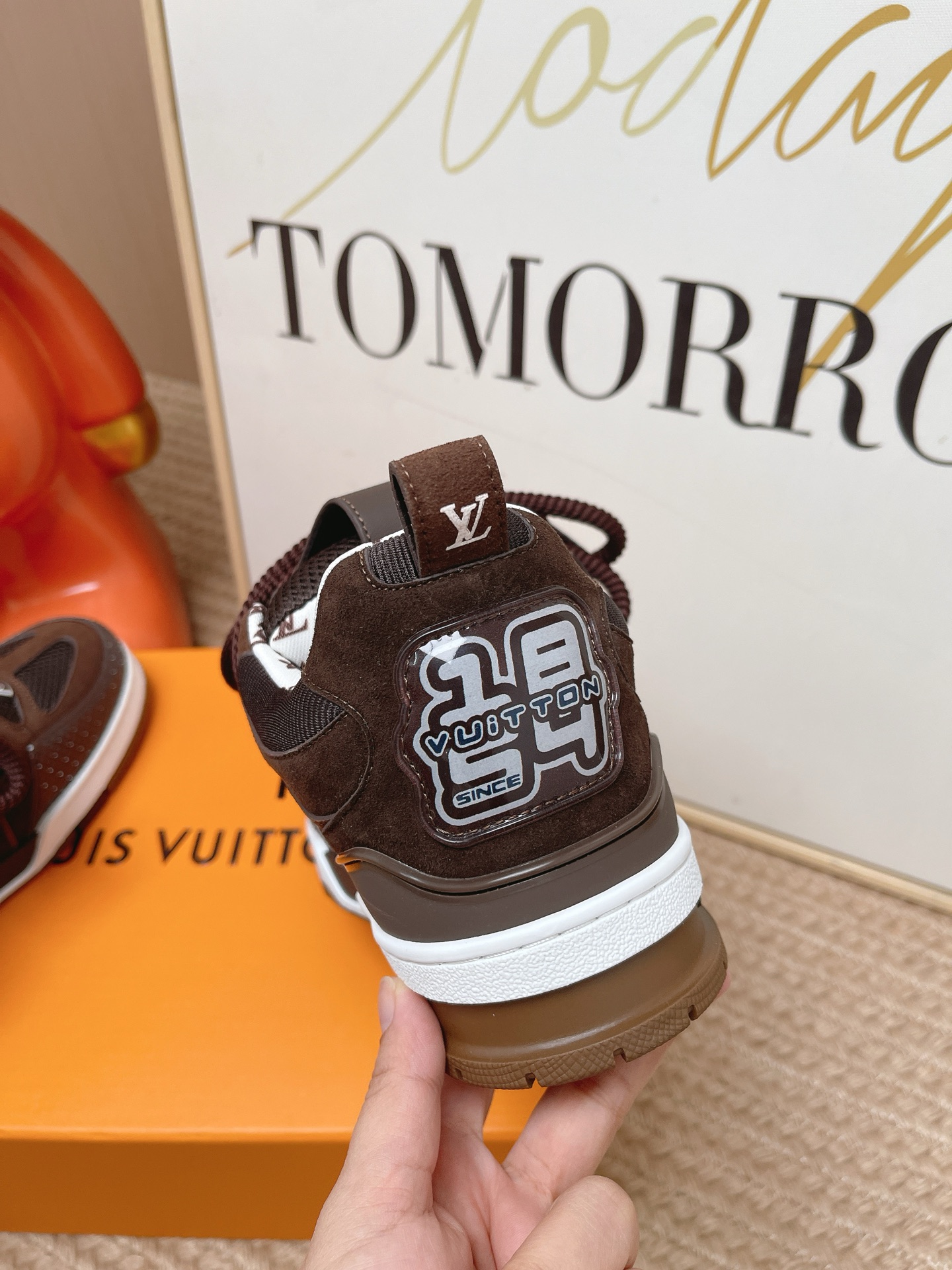 LV