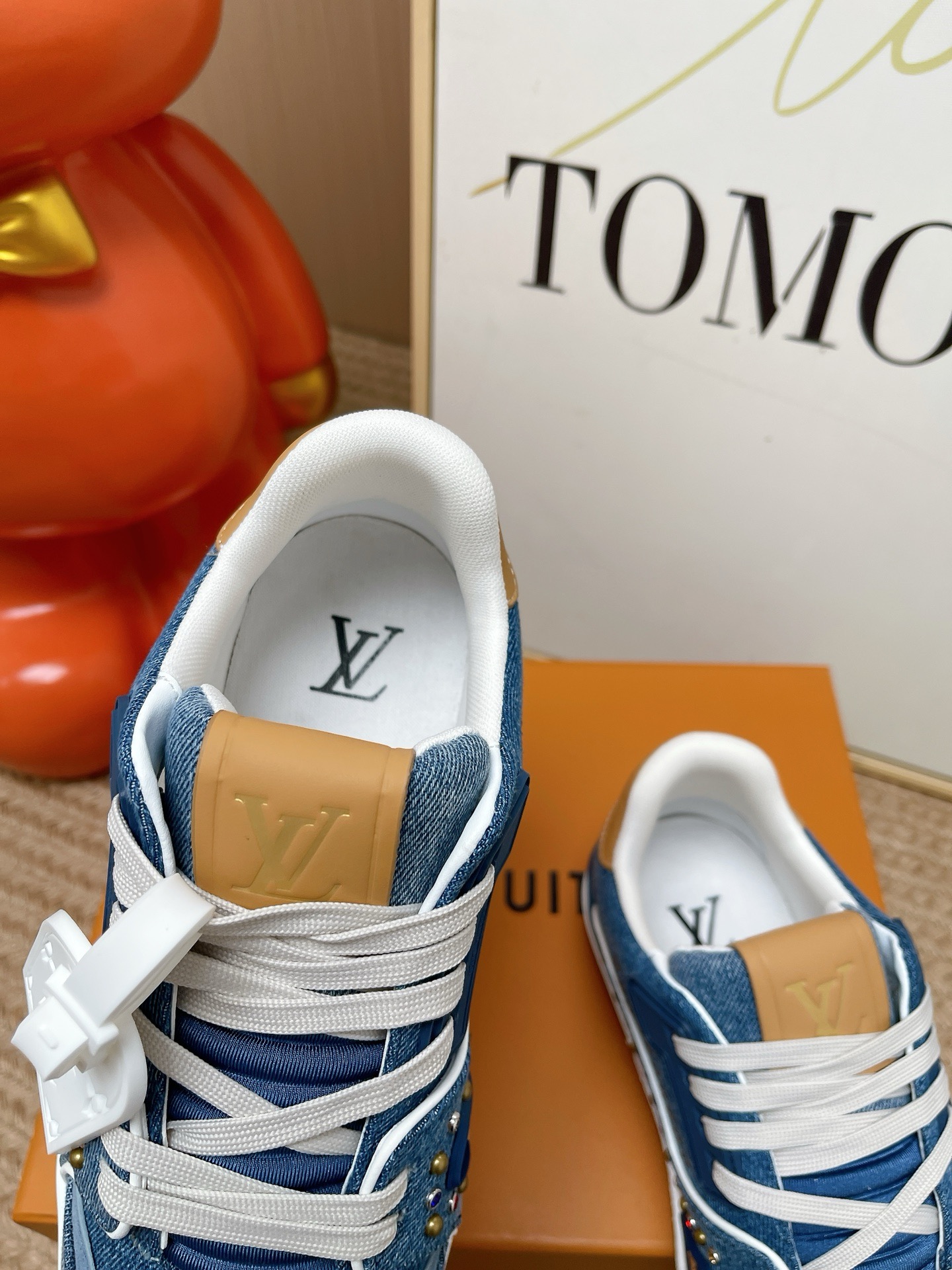 LV