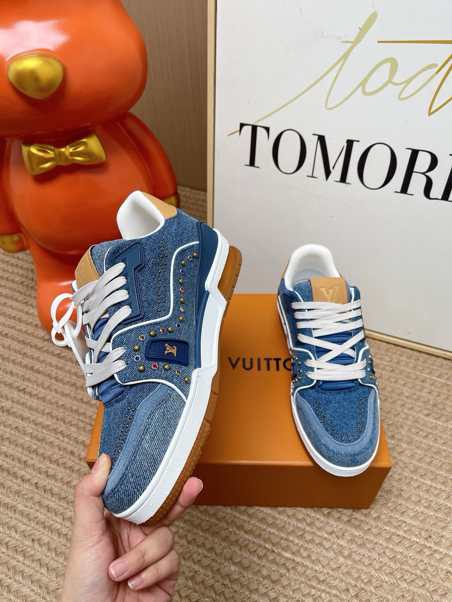 LV