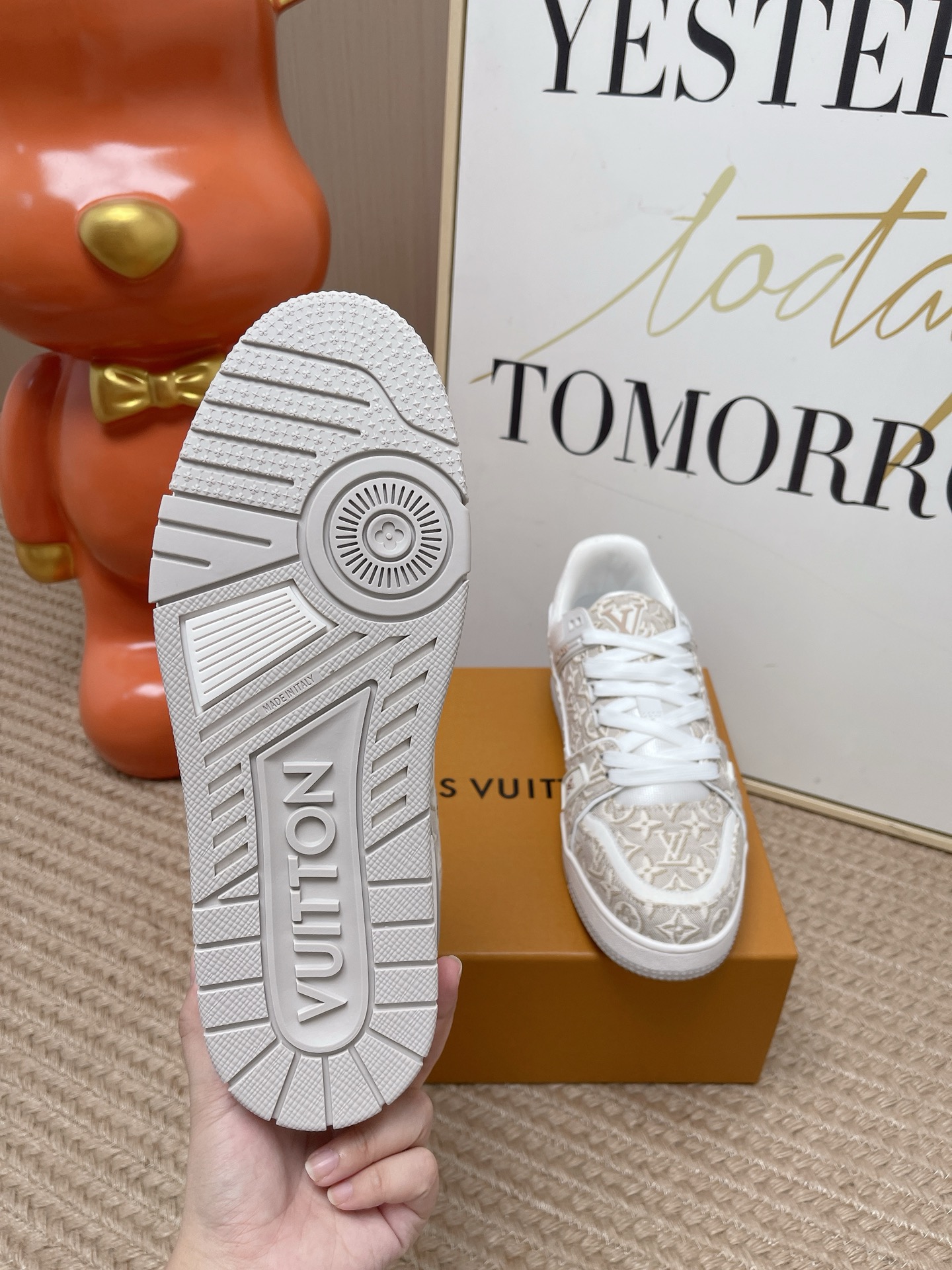 LV