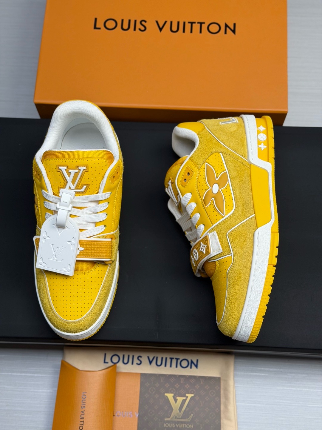 LV