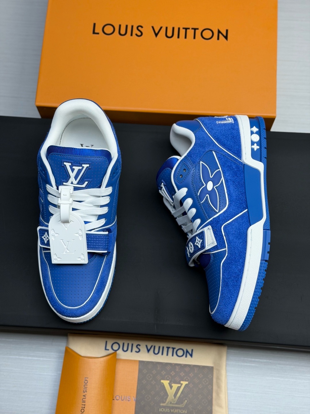 LV