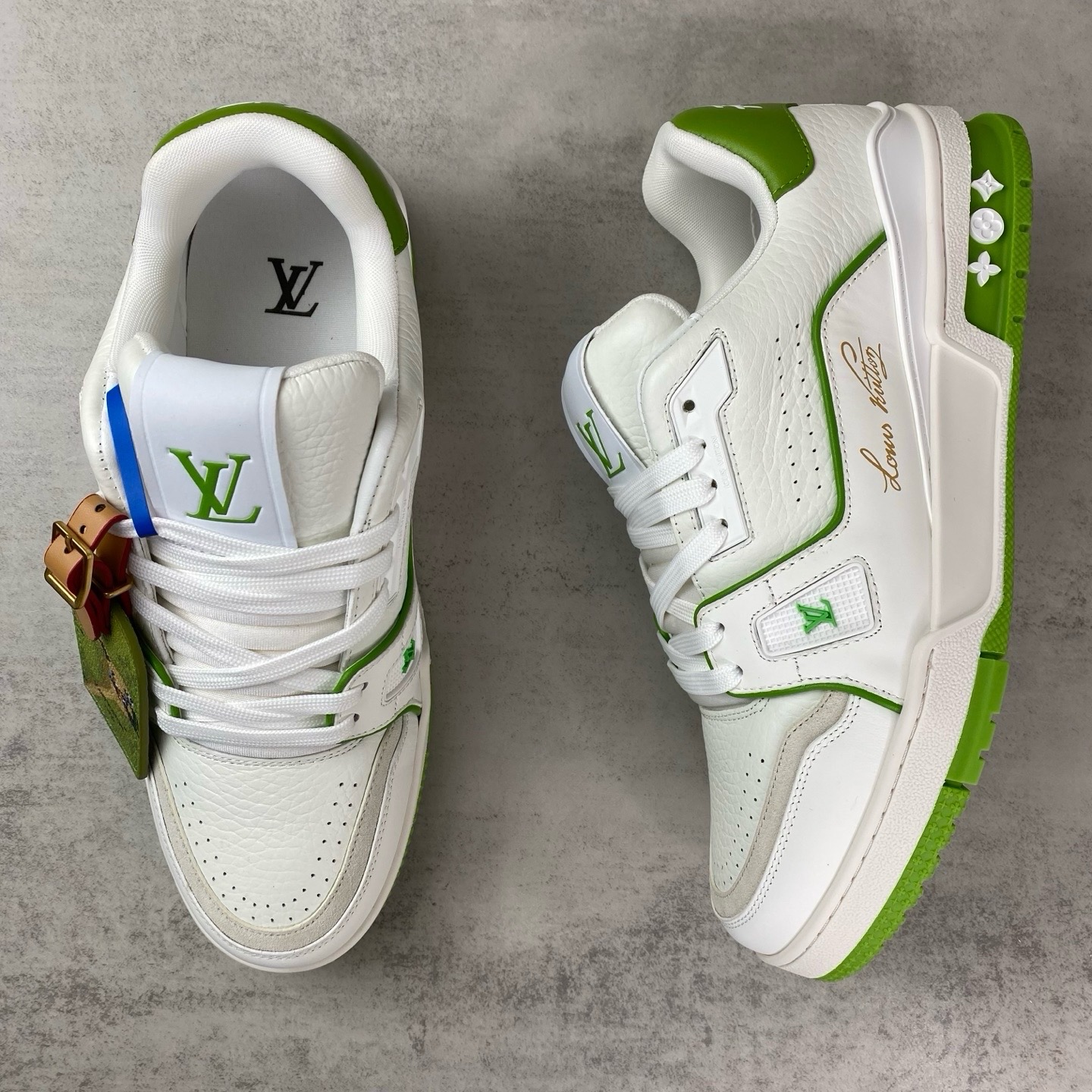 LV