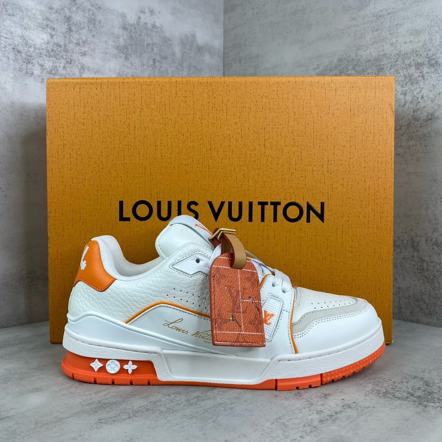 LV
