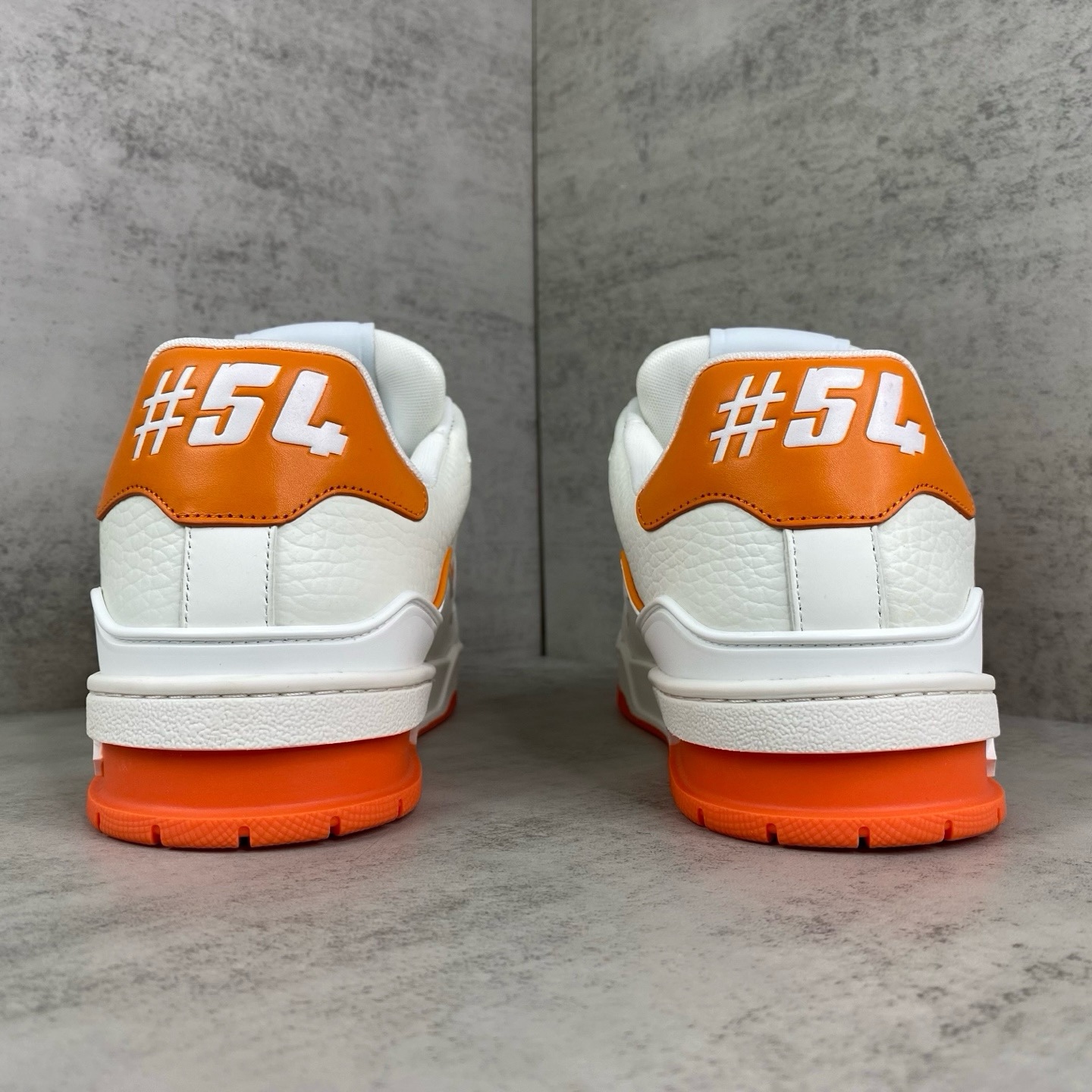 LV