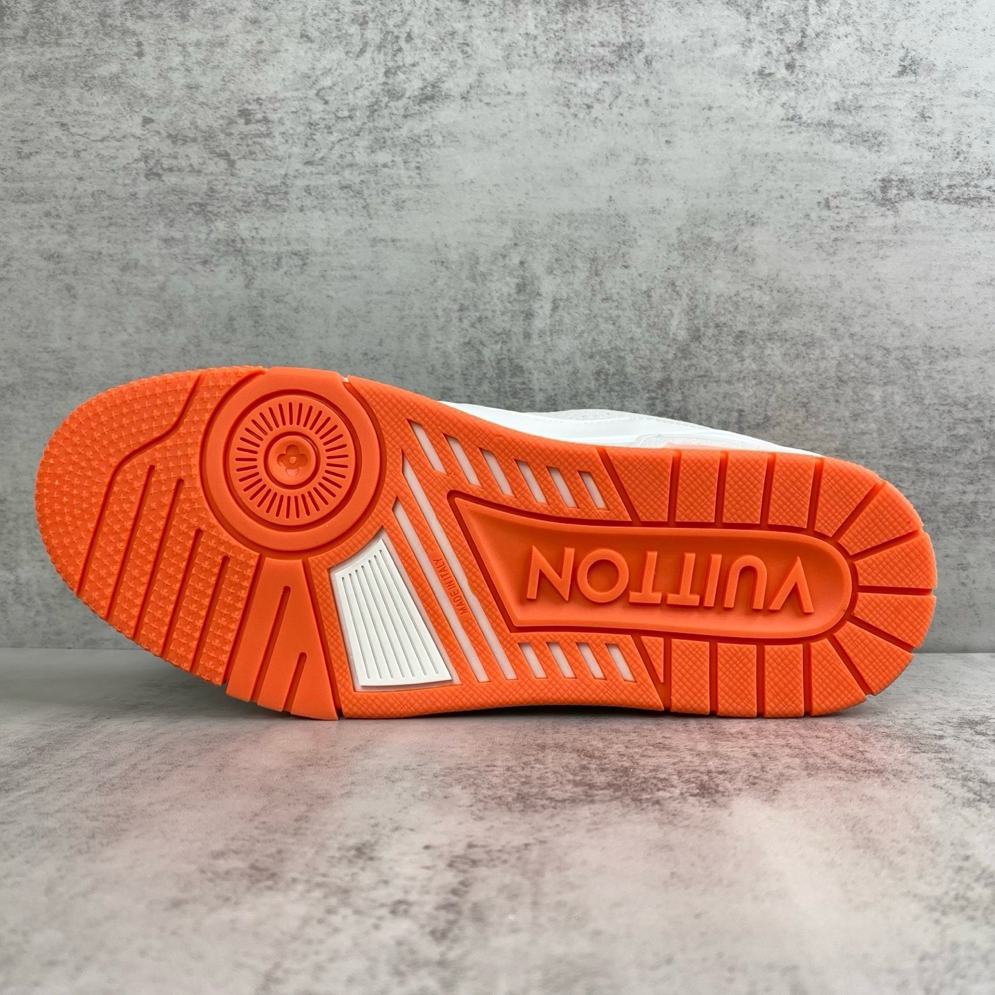 LV