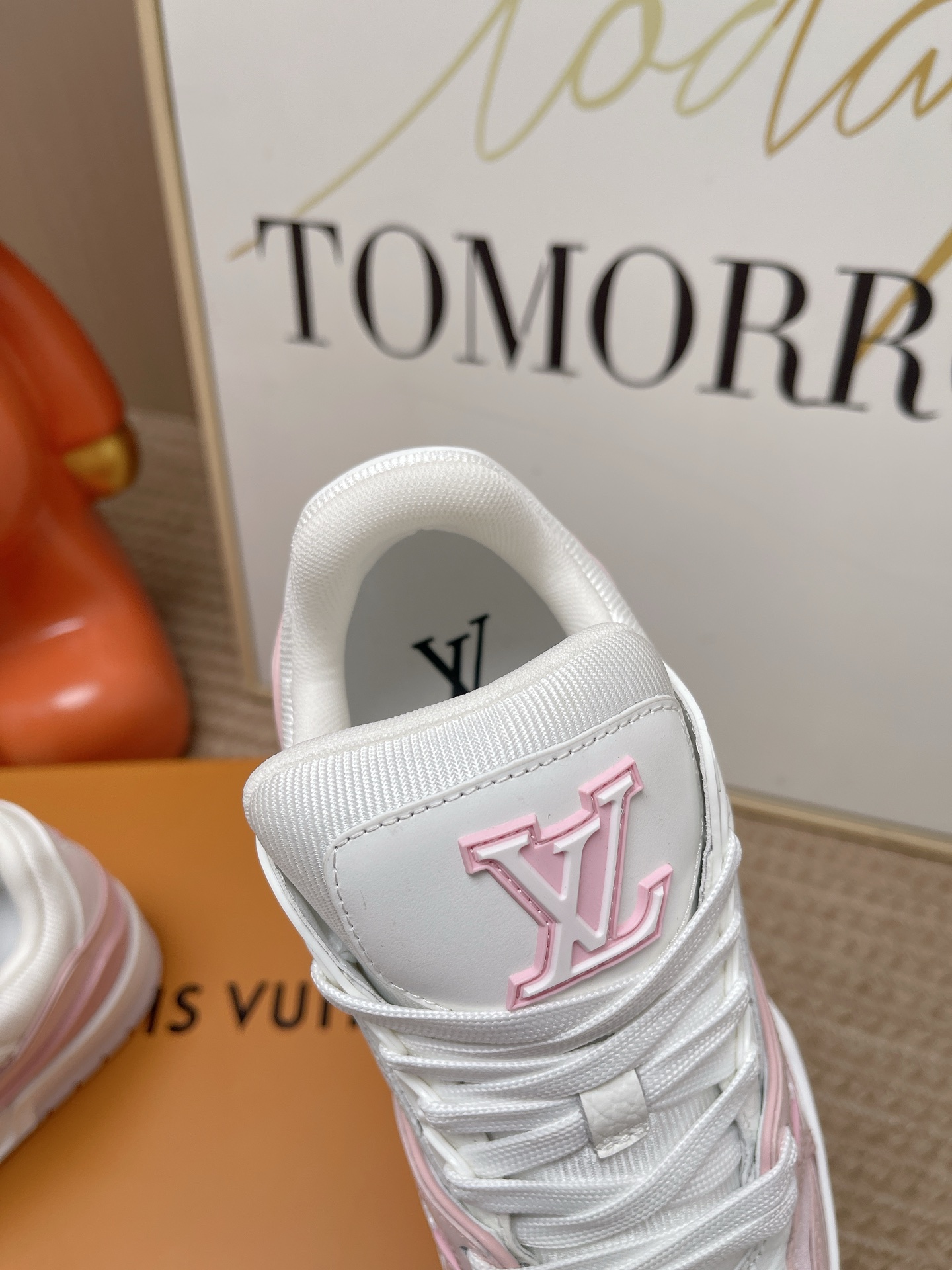 LV