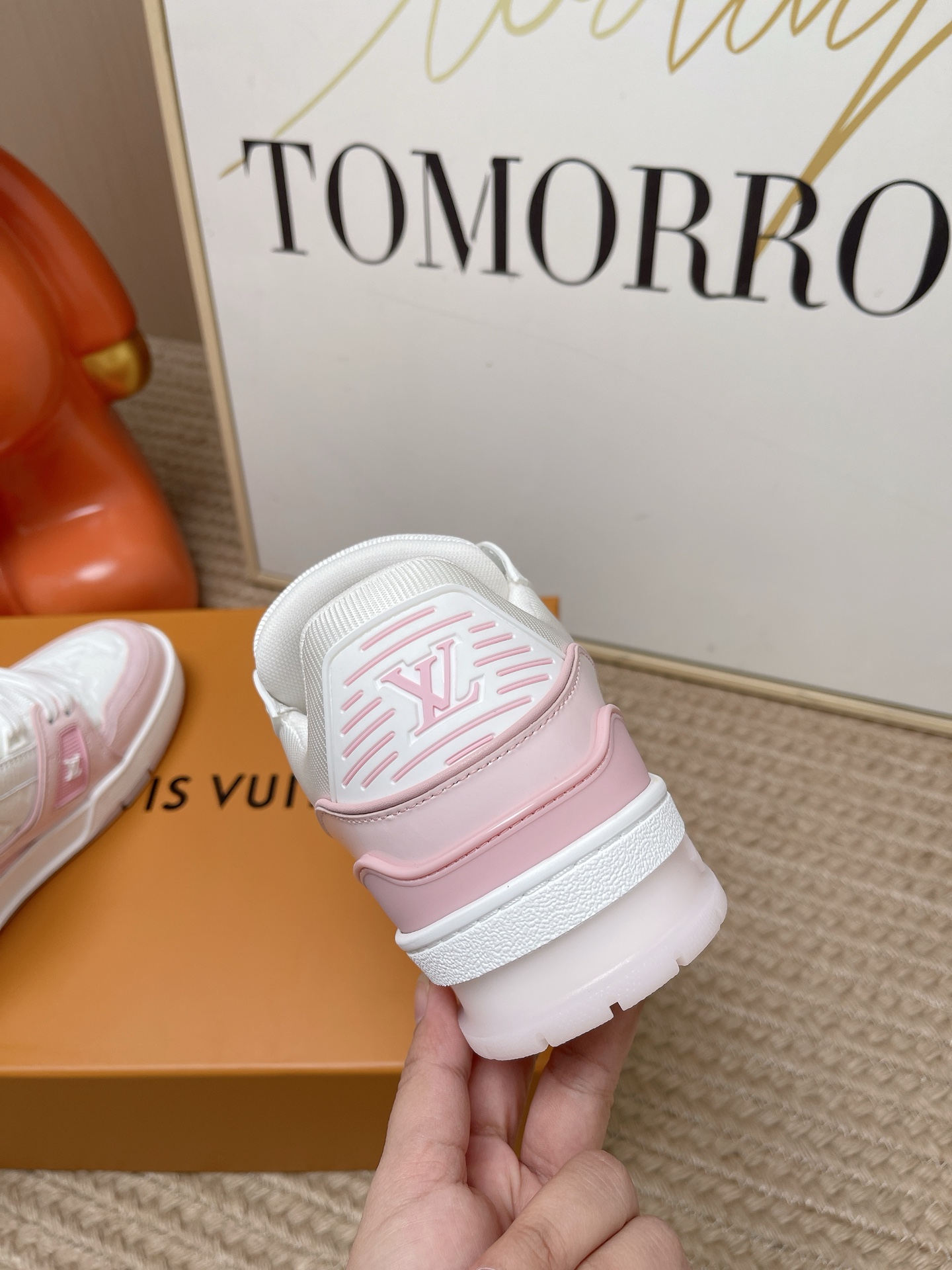 LV