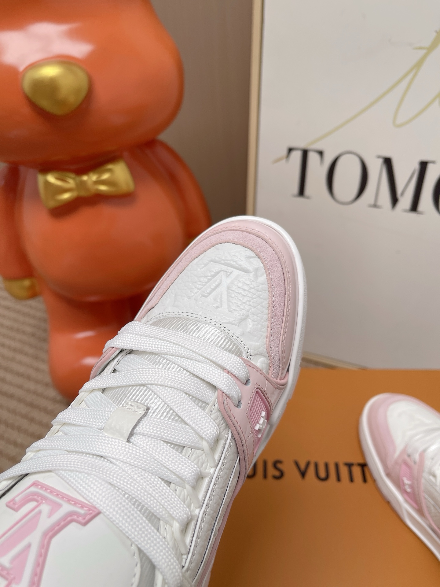 LV