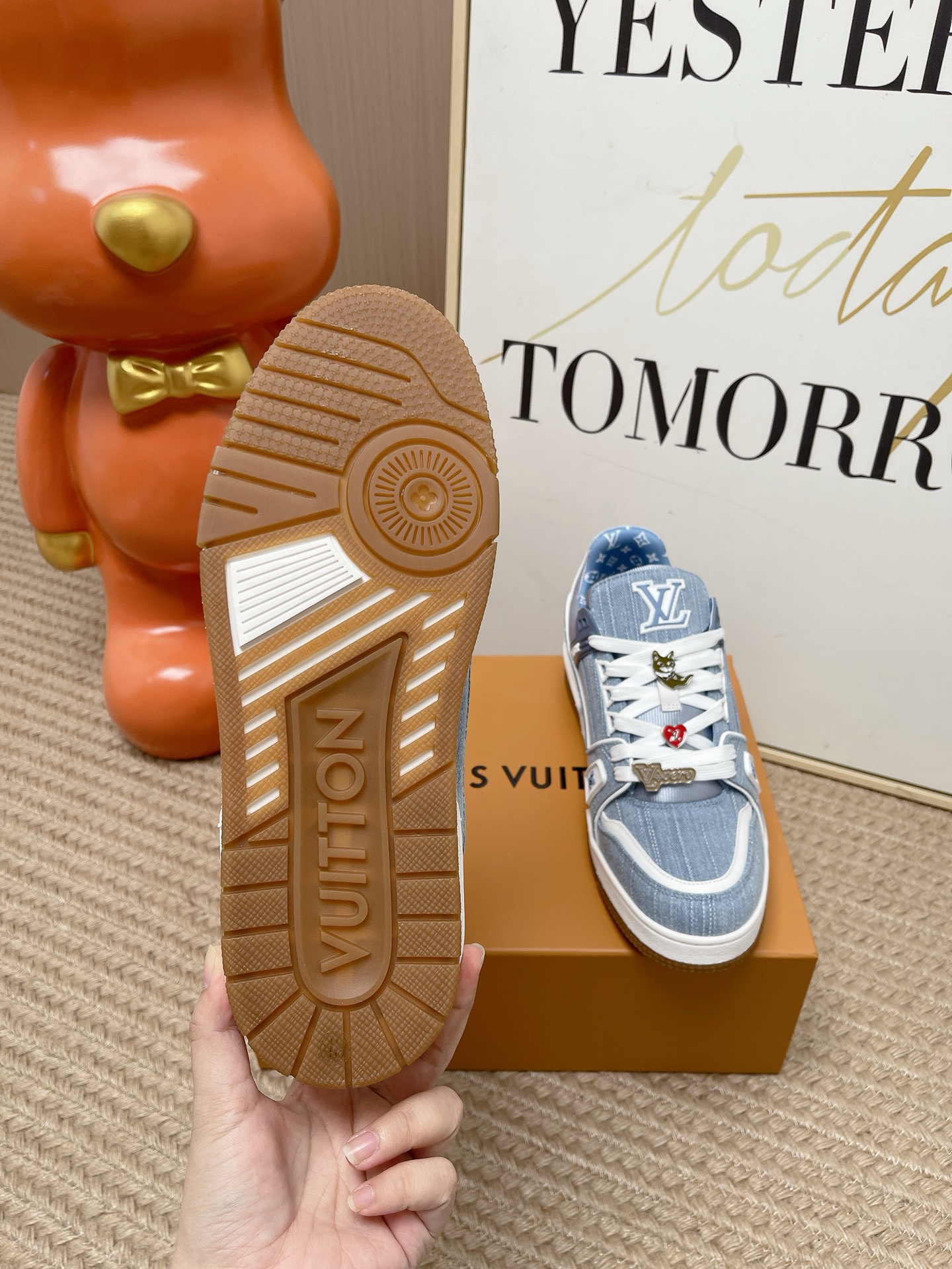 LV