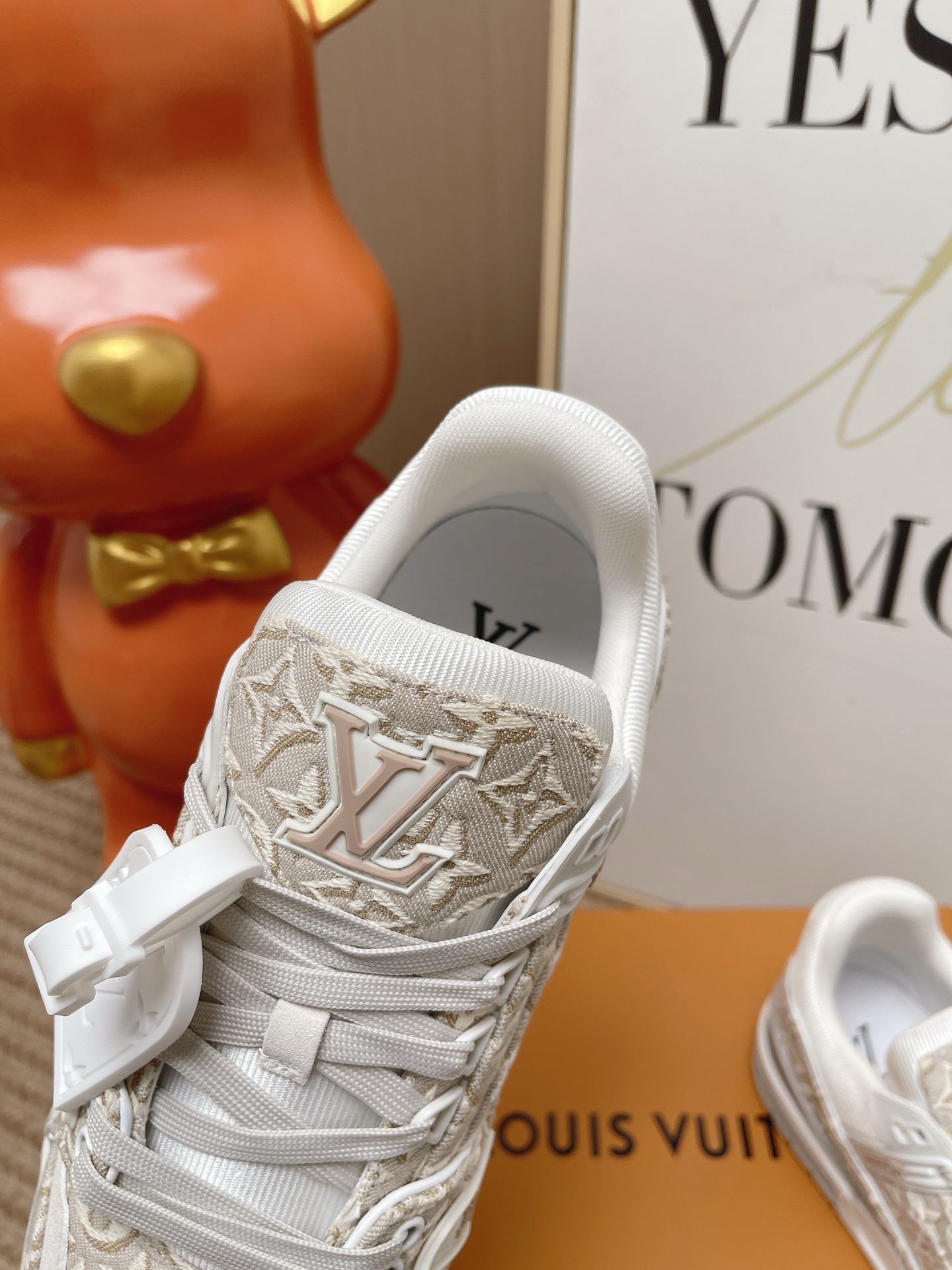 LV