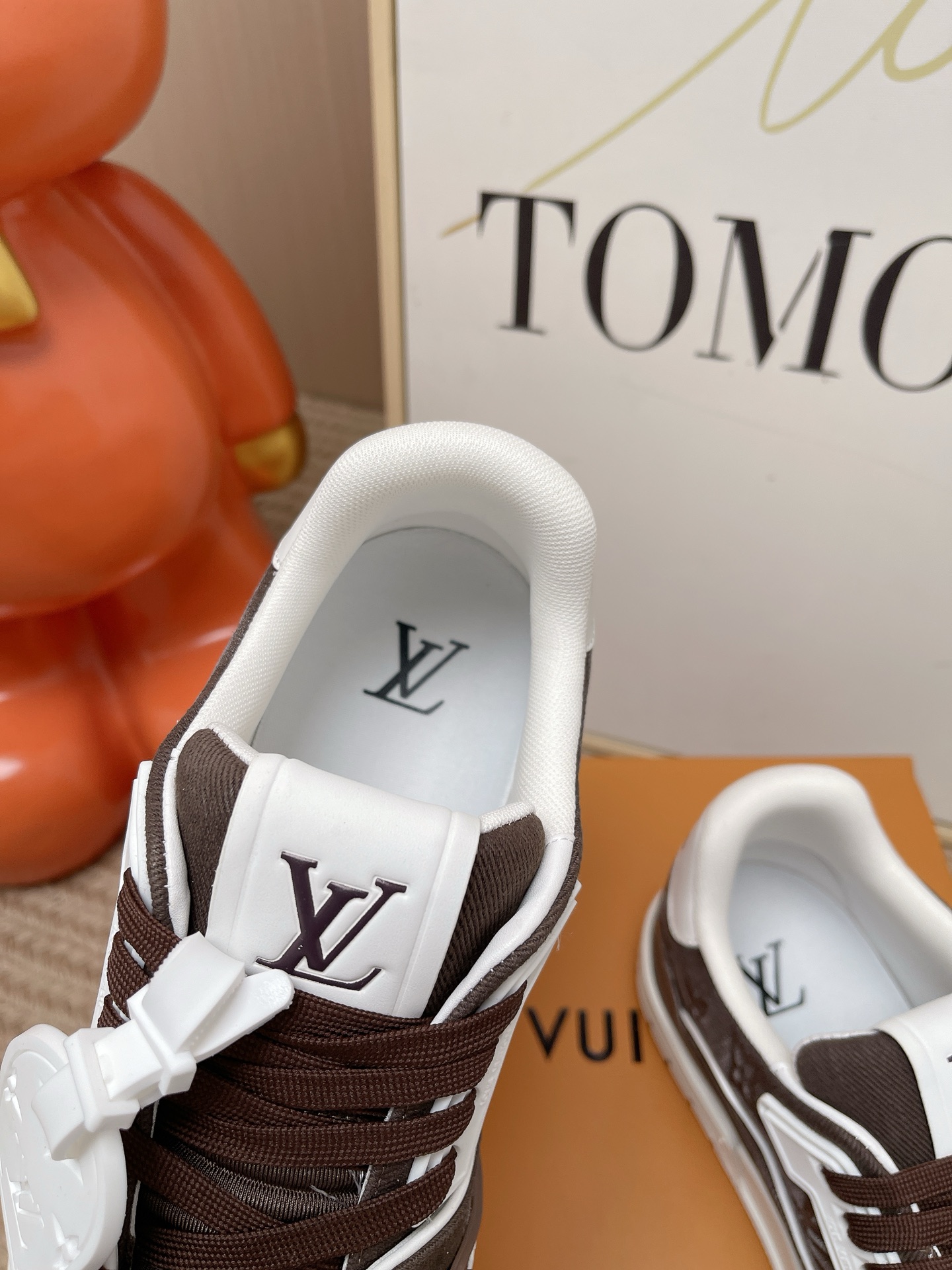 LV
