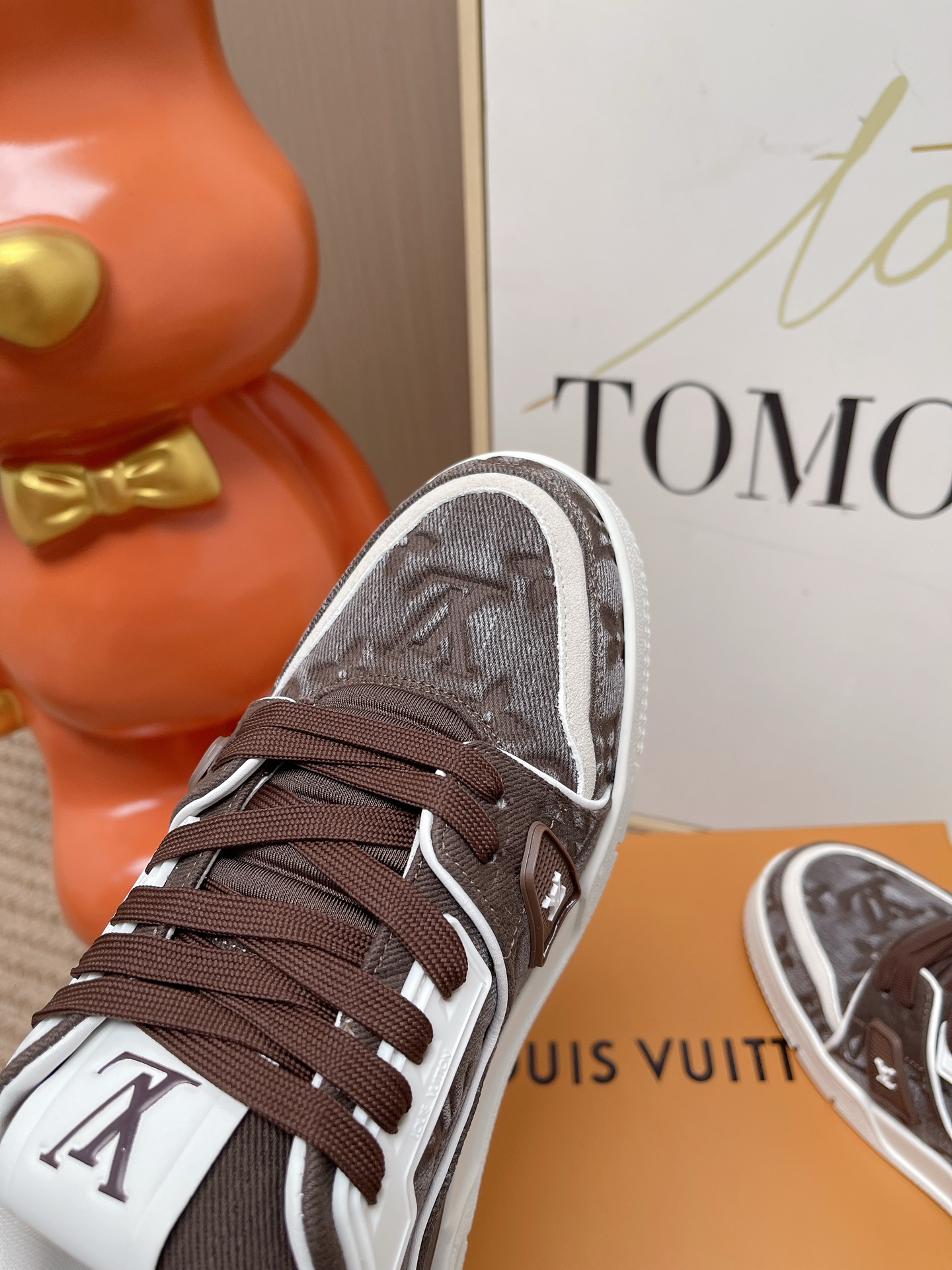 LV