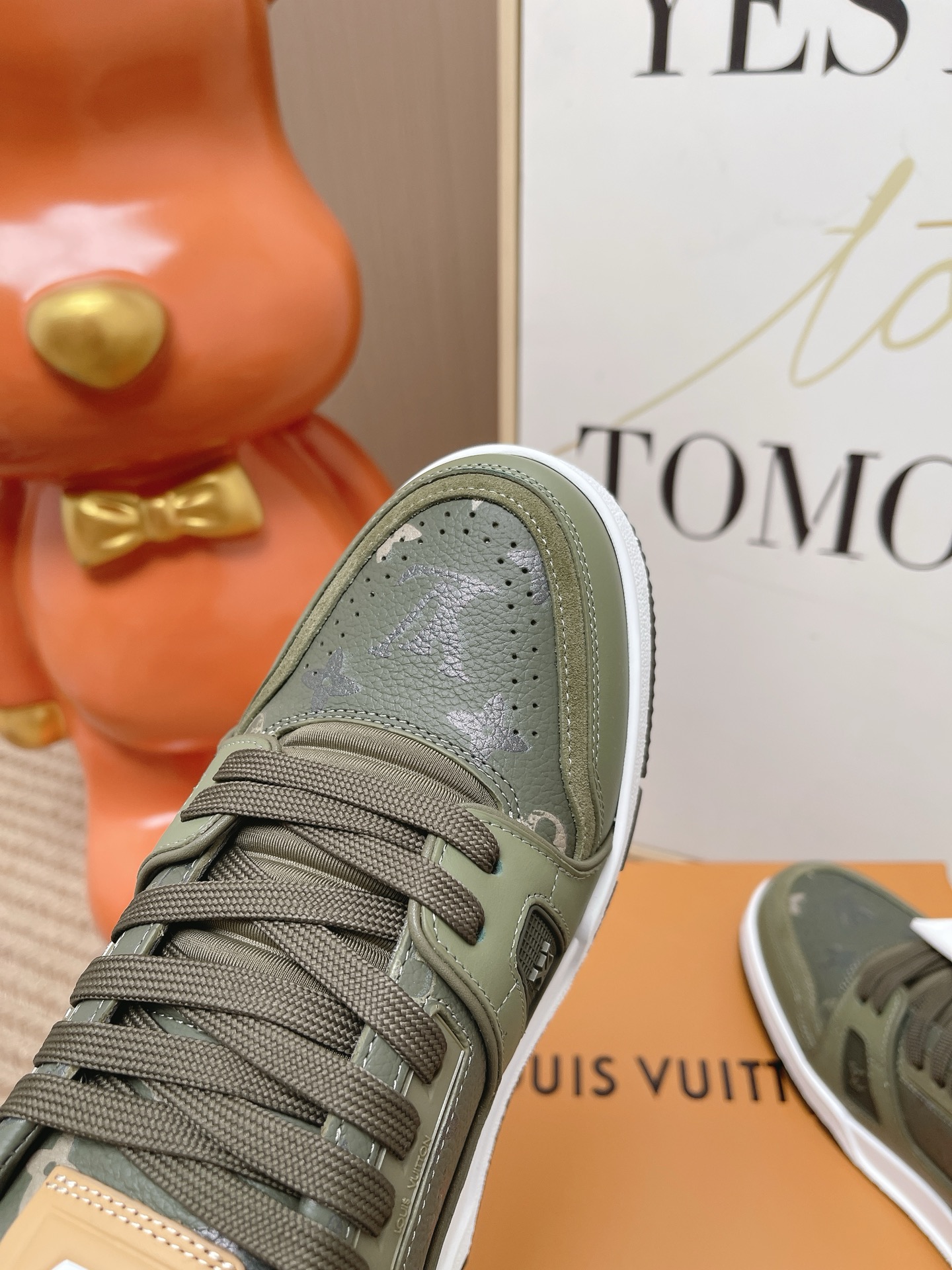 LV
