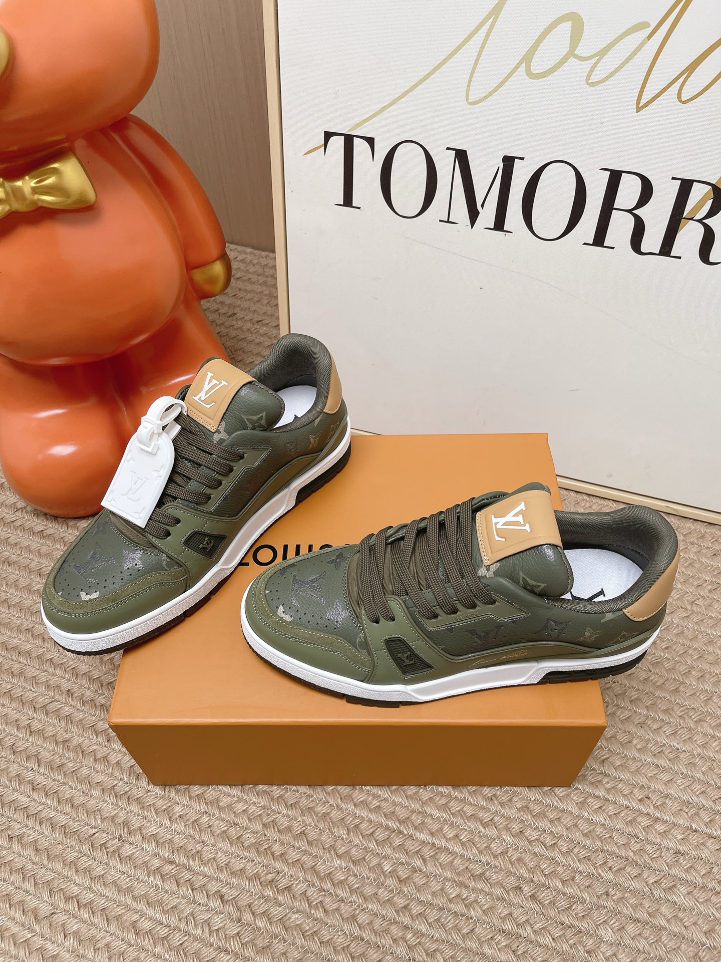 LV