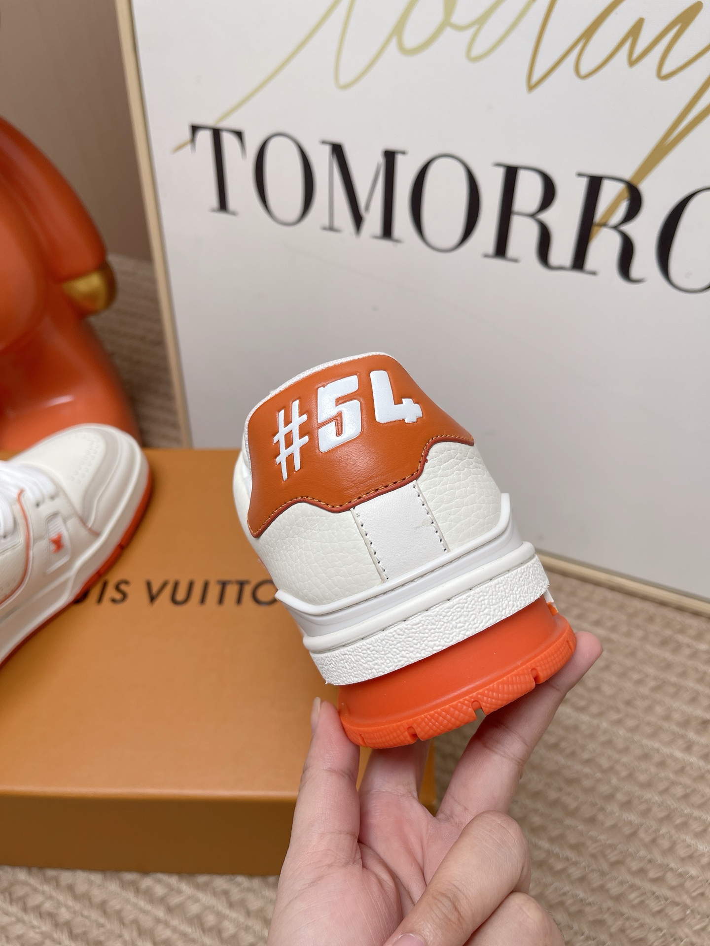 LV