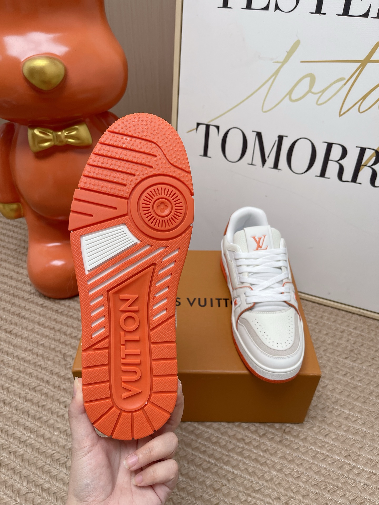 LV