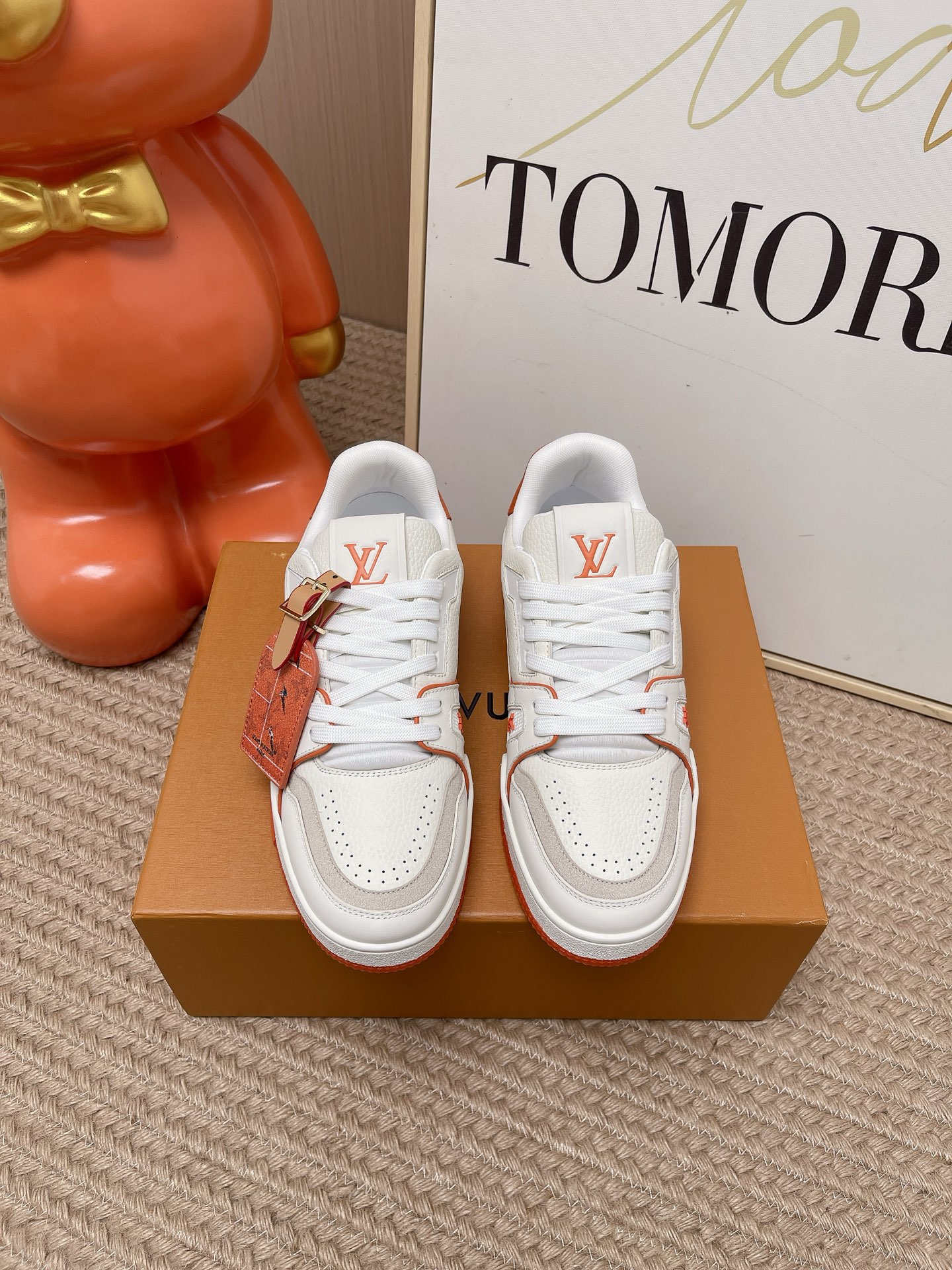 LV