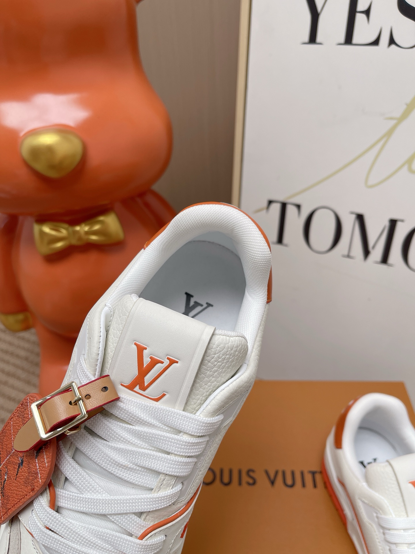 LV