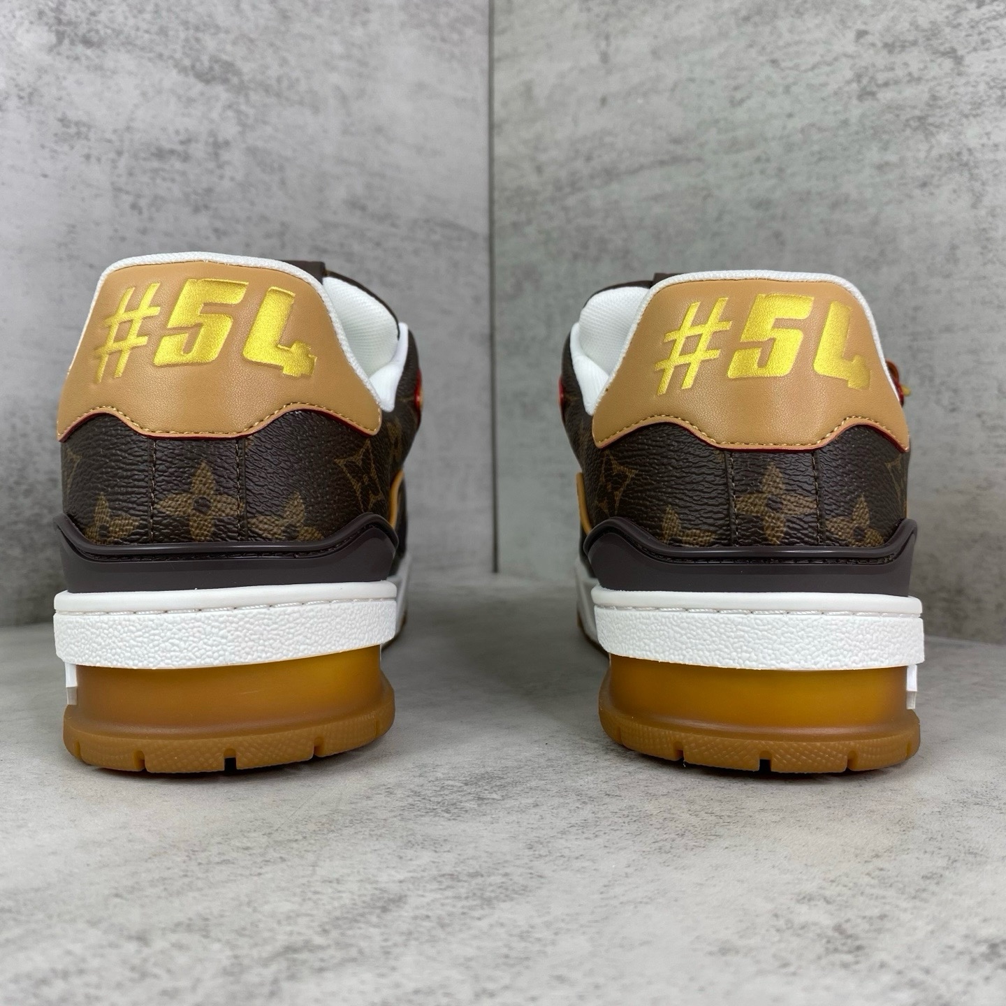 LV