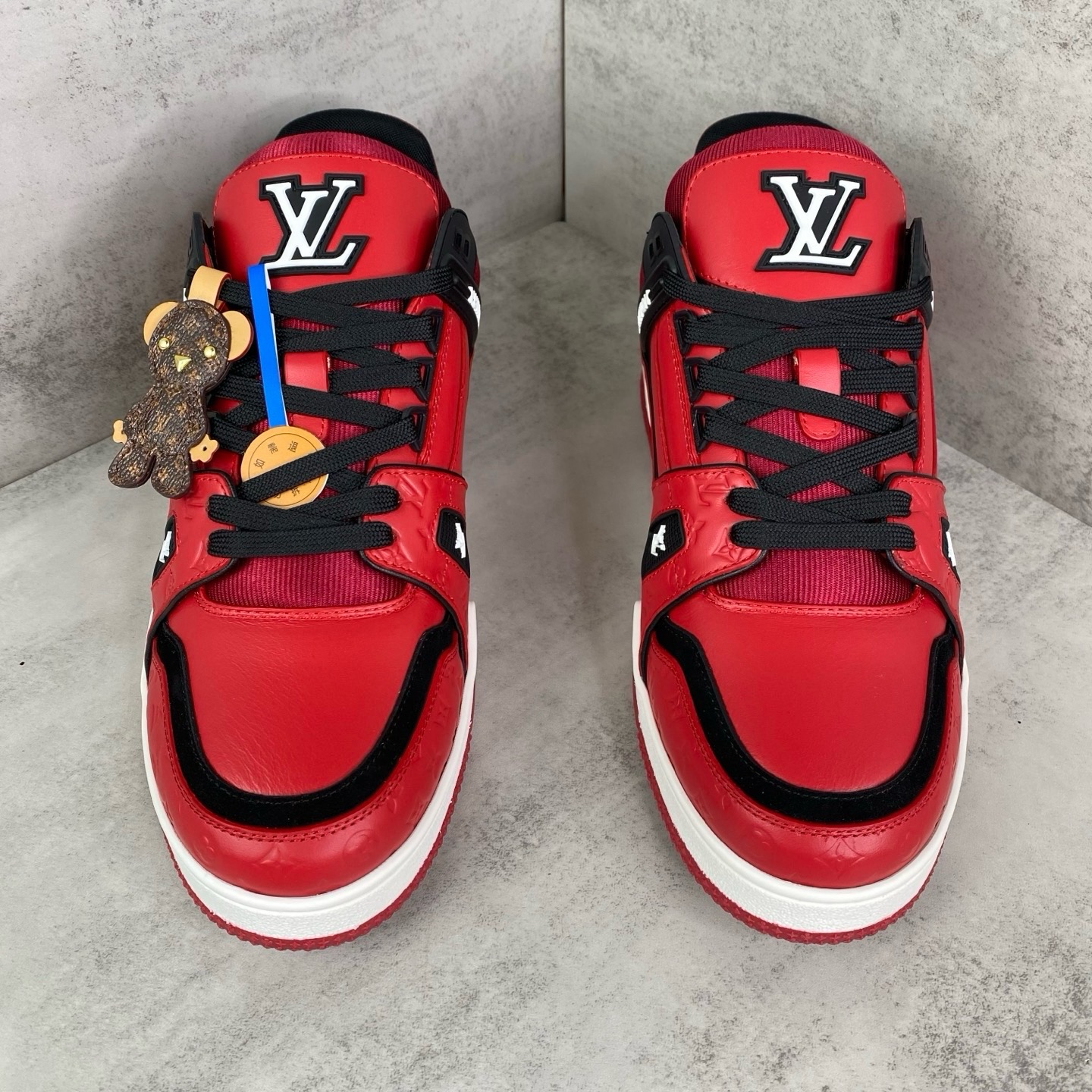 LV