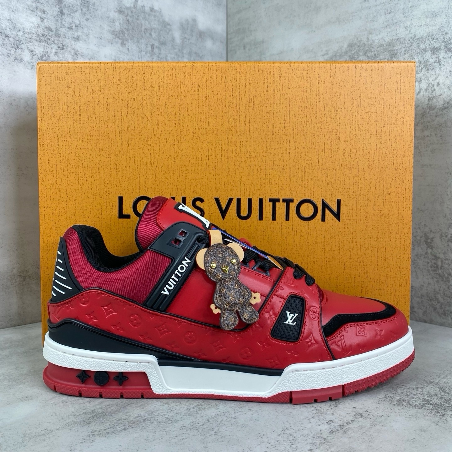 LV
