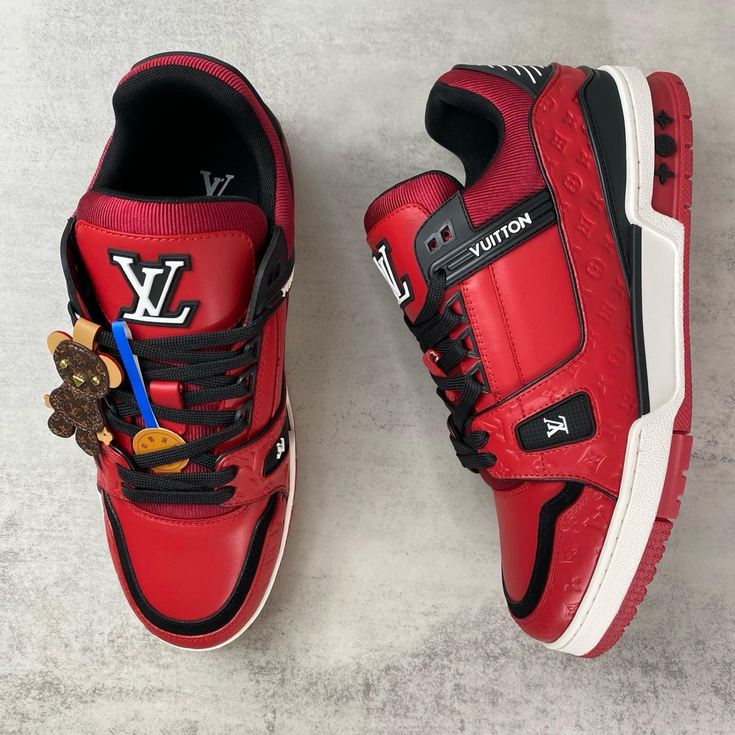 LV