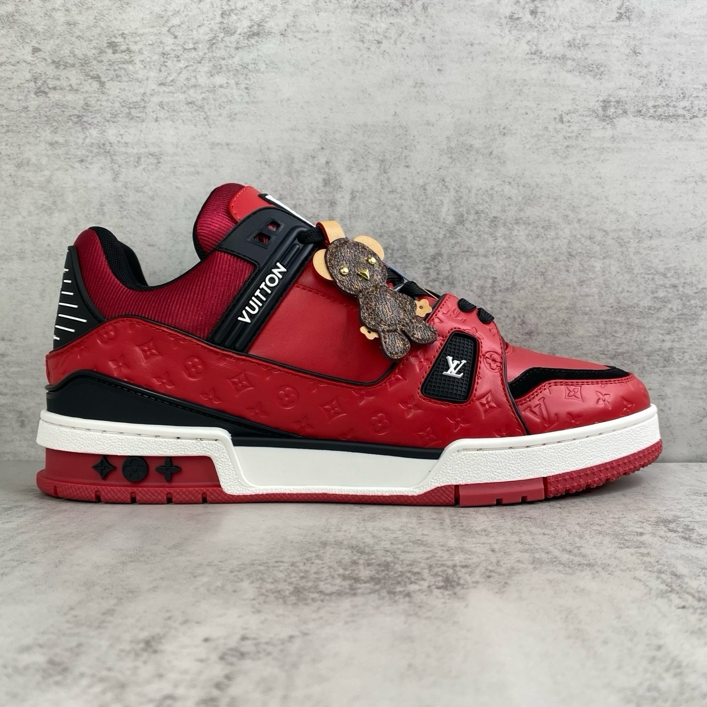 LV