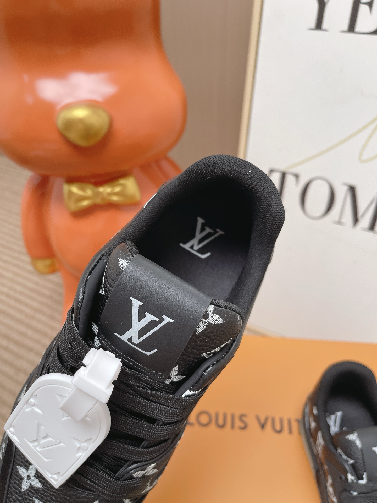 LV