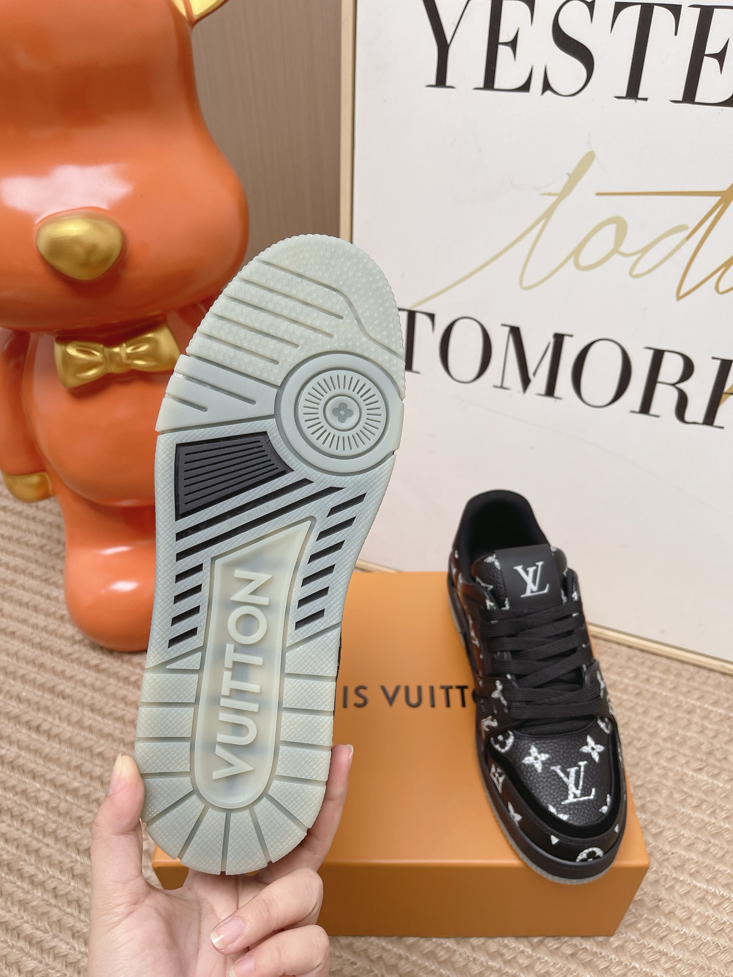 LV