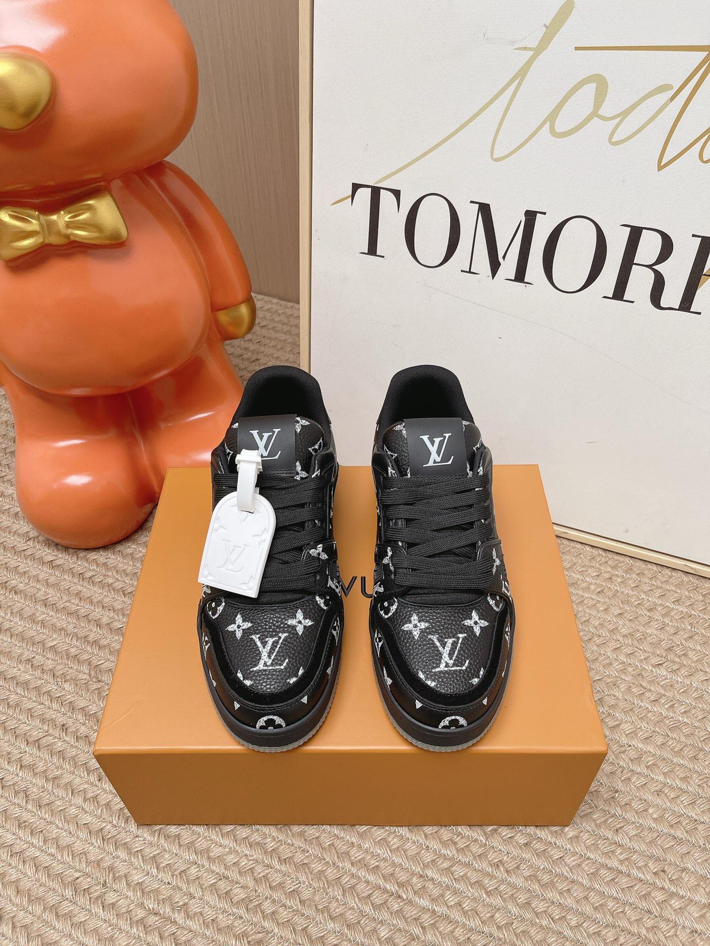 LV