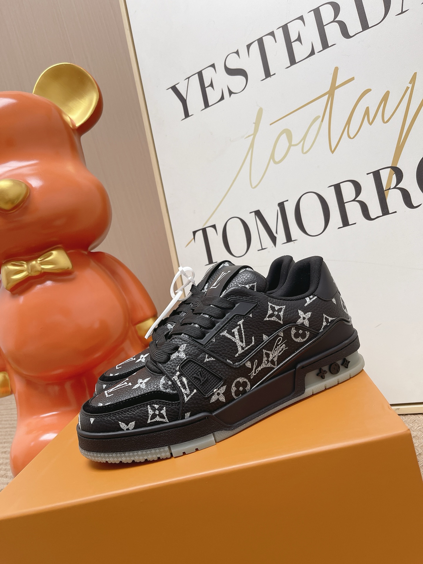 LV