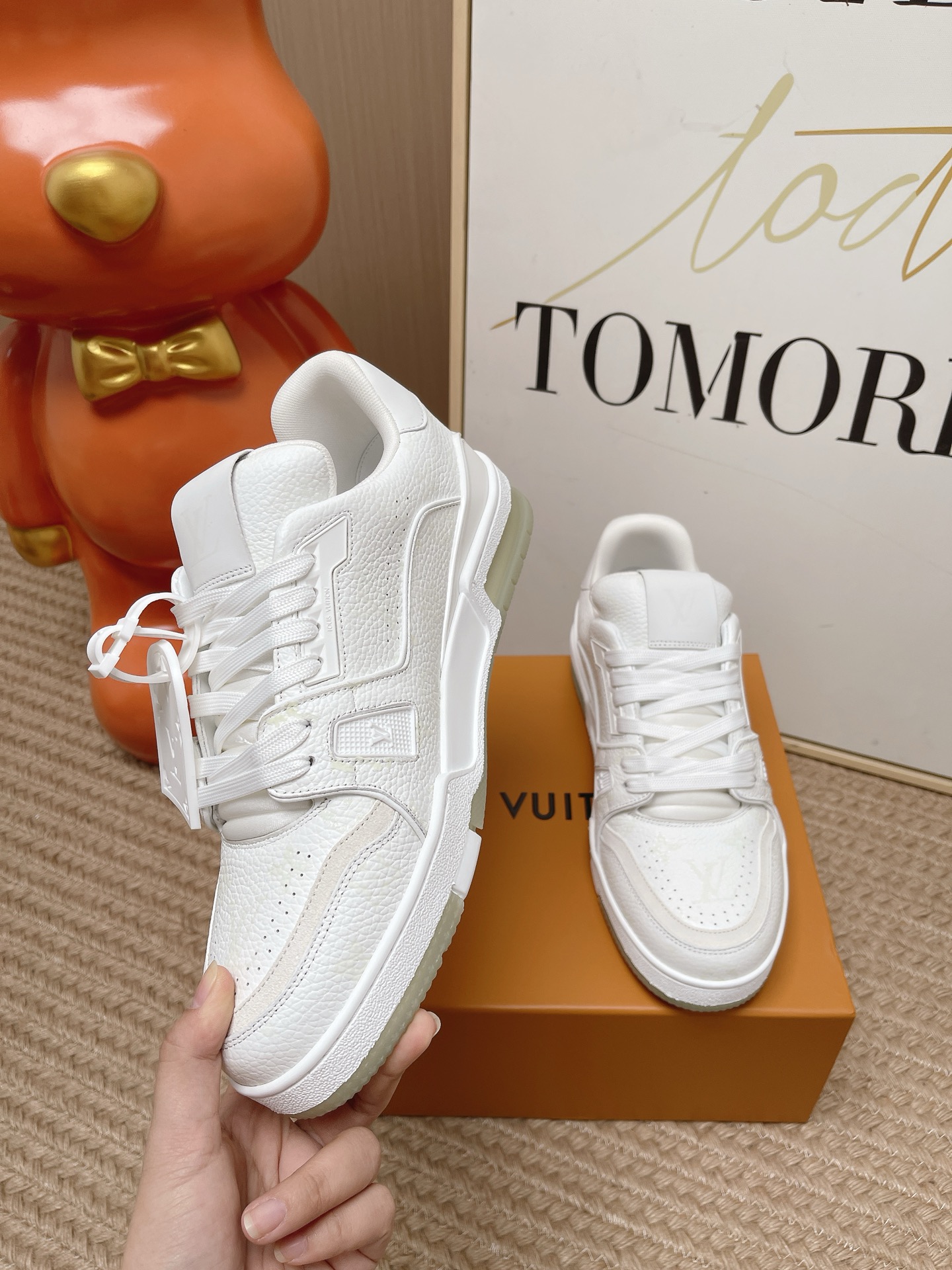 LV