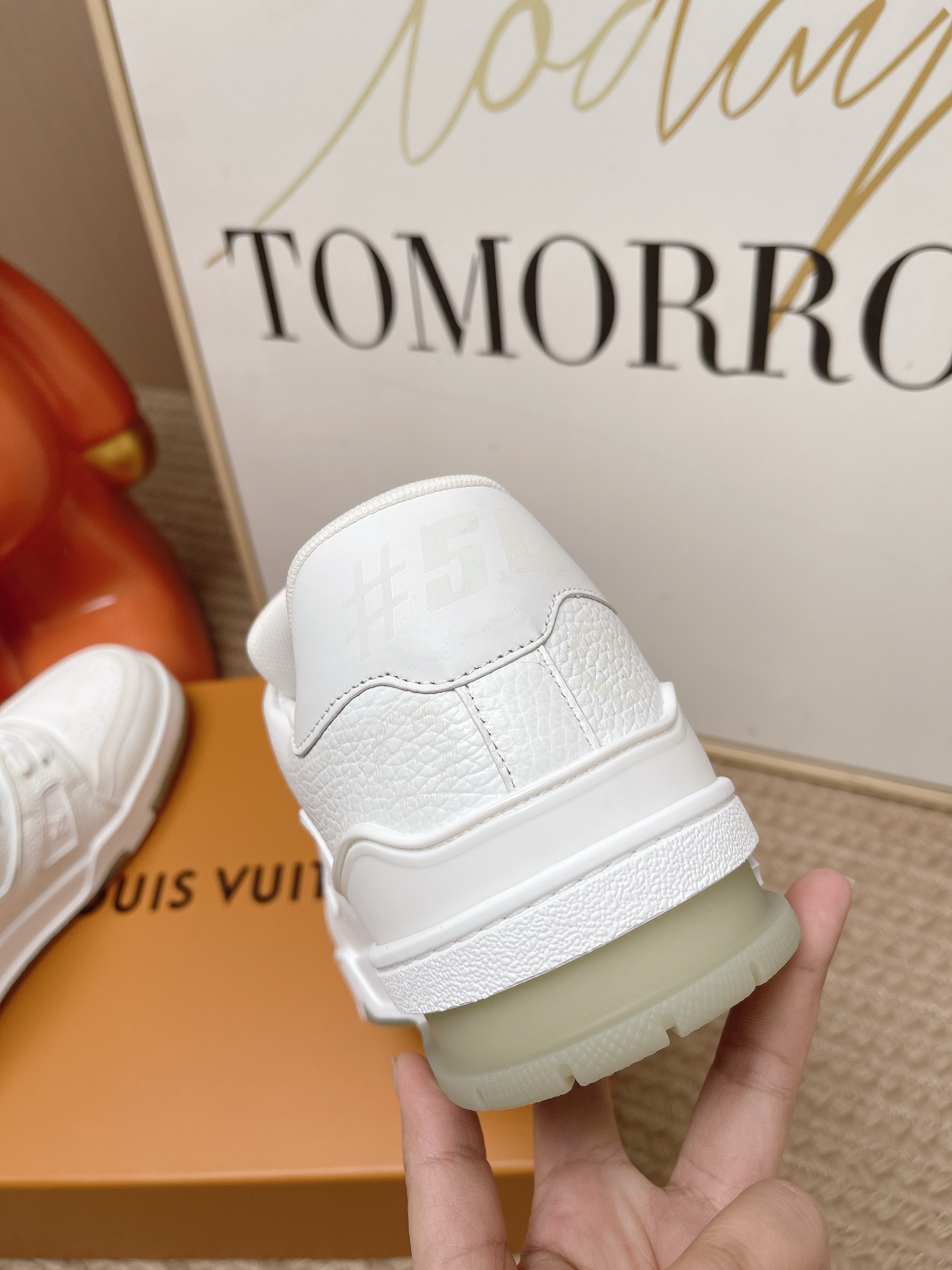 LV