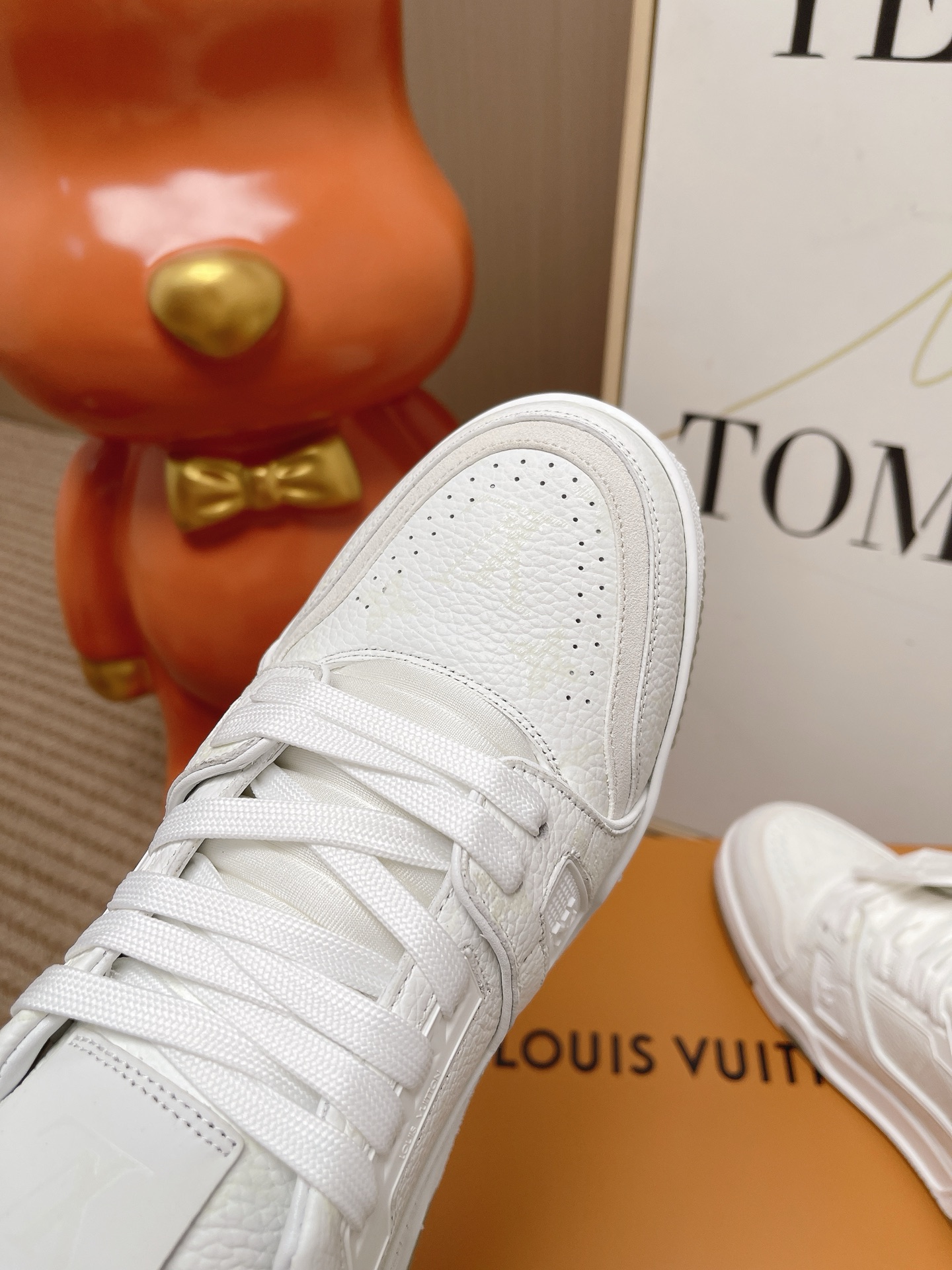 LV