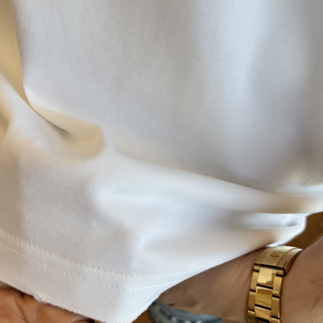 short sleeves