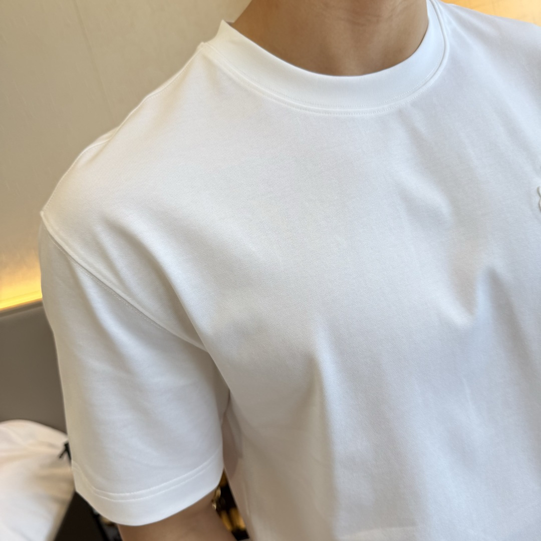 short sleeves