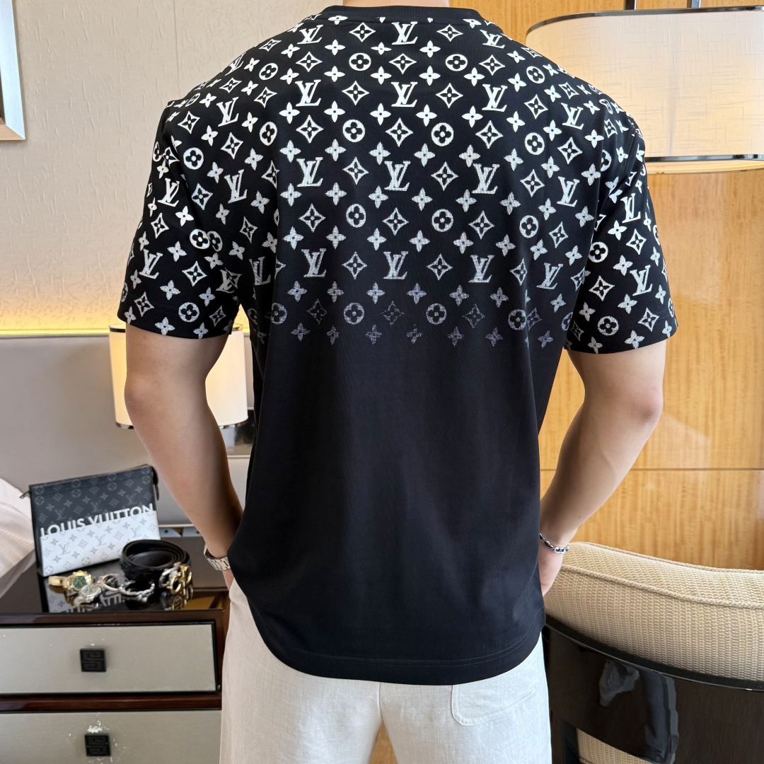 short sleeves