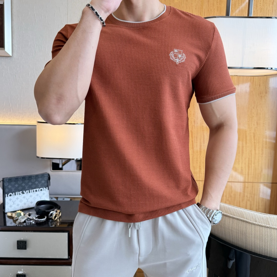 short sleeves