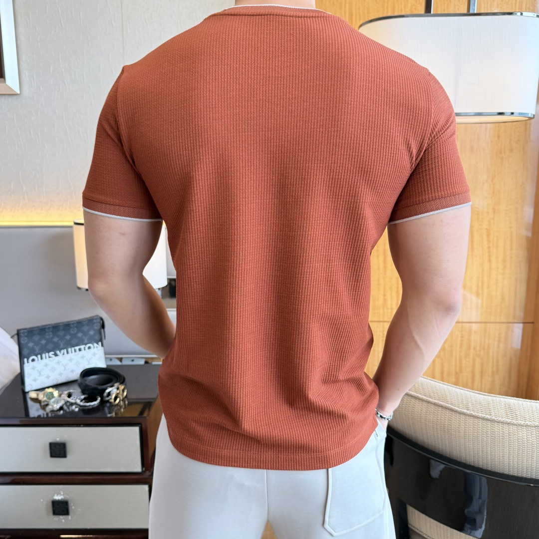 short sleeves