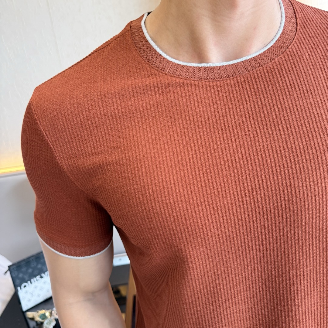 short sleeves