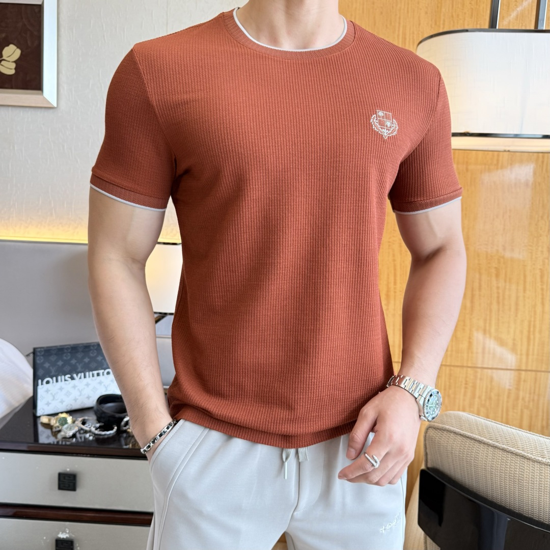 short sleeves